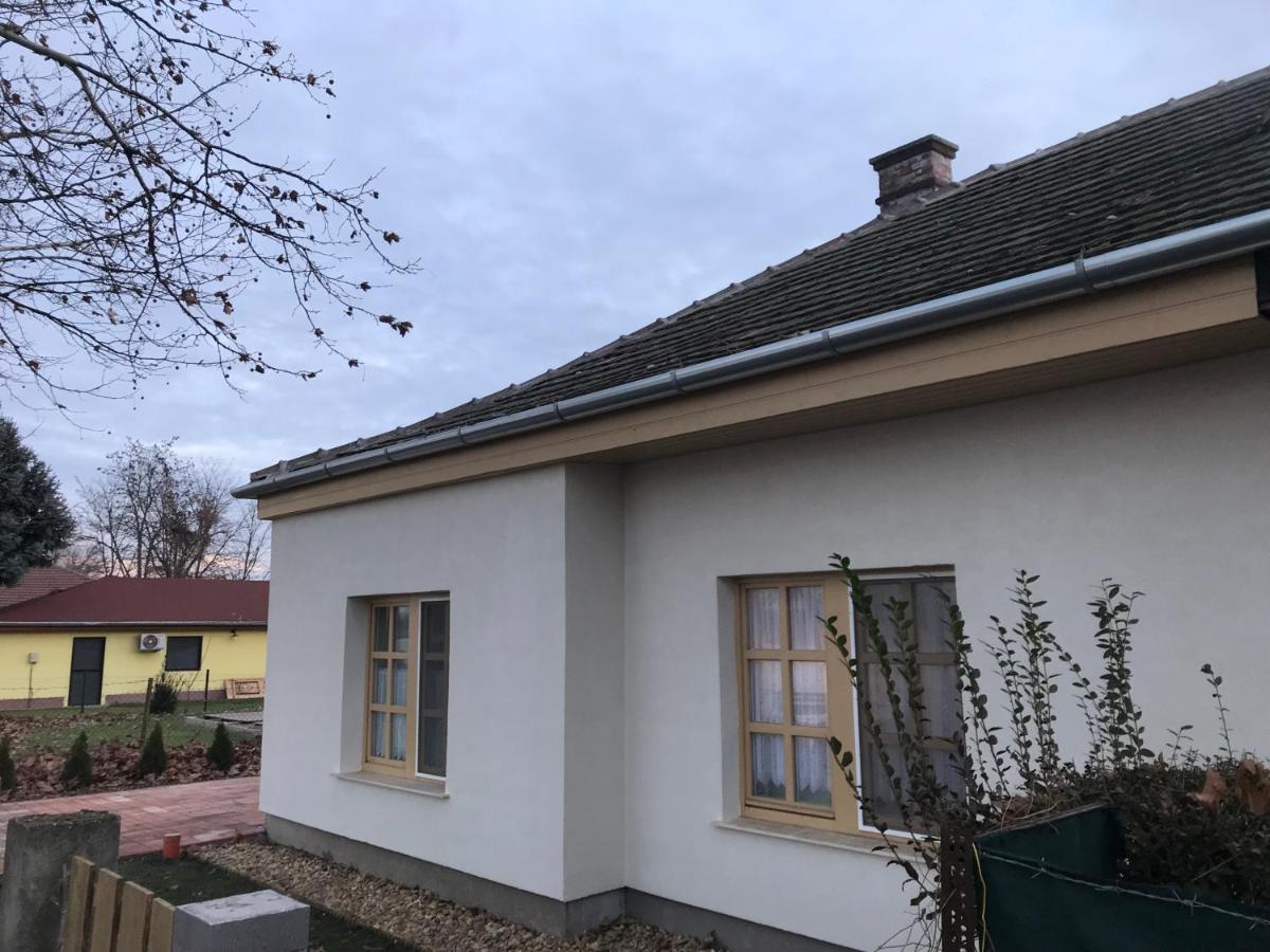 Neptun2 Apartman Domsod Esterno foto